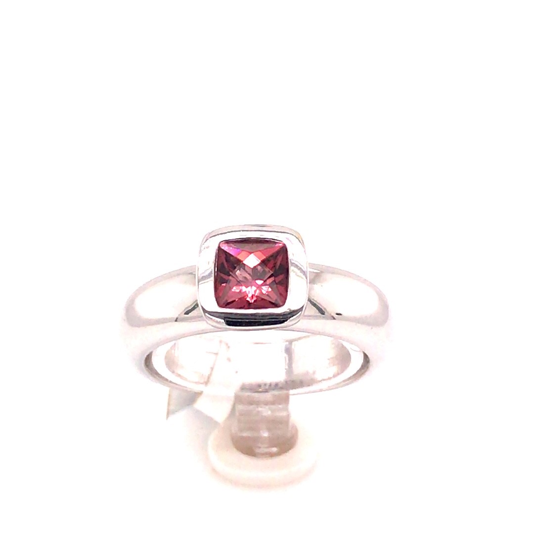 Tirisi 18krt witgouden ring met toermalijn
