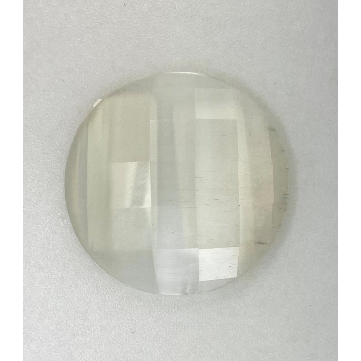 Witte maan facet catseye