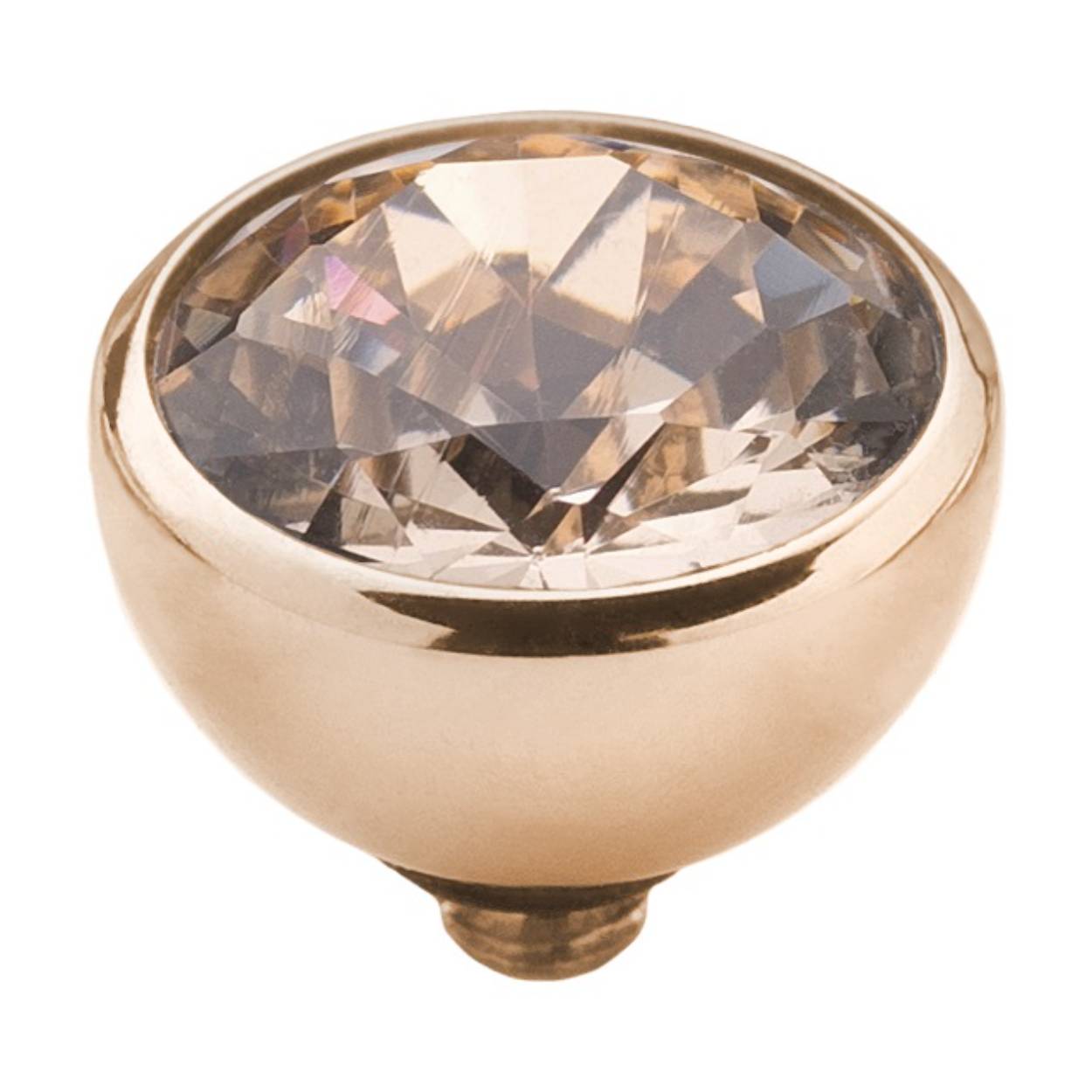 Het Melano Twisted Basic CZ steentje is ons bekende basis steentje van 6 mm. Met dit tijdloze steentje zit je áltijd goed en je hebt de keuze uit alle kleuren van de regenboog (en zelfs meer)!