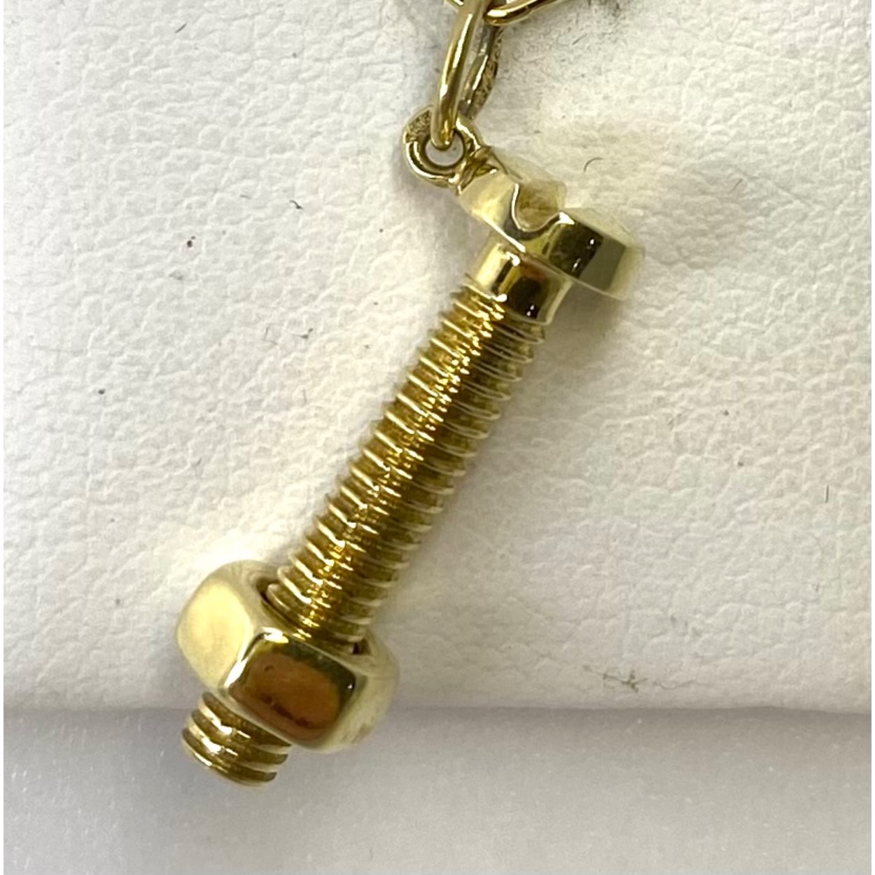 Gouden schroef en moer hanger