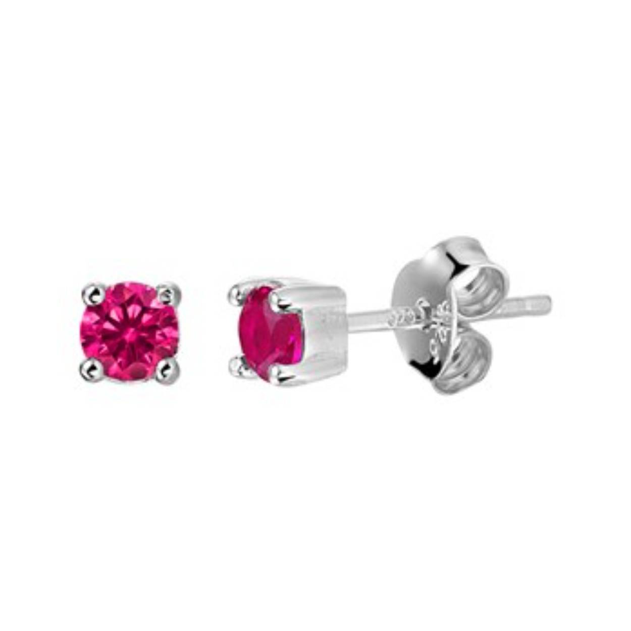 Gerhodineerd 925 zilveren oorknoppen uitgevoerd met een schitterende robijnrode zirkonia. De oorknoppen hebben een diameter van 3.5mm.