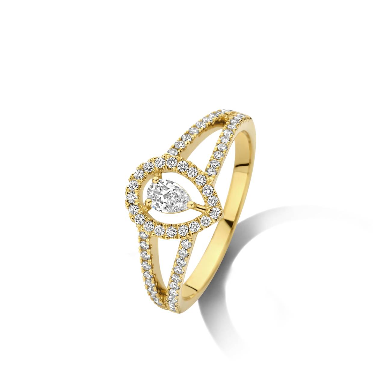 Ring in geel goud 18kt met diamanten.