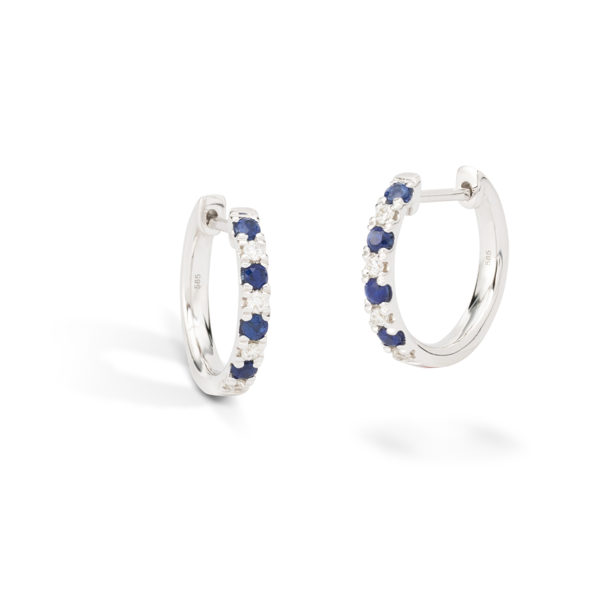 14k geelgouden klapoorringen met saffier 8-0.34ct en briljant geslepen diamant 8-0.12ct G Si
(op de foto zijn de oorbellen witgoud afgebeeld)