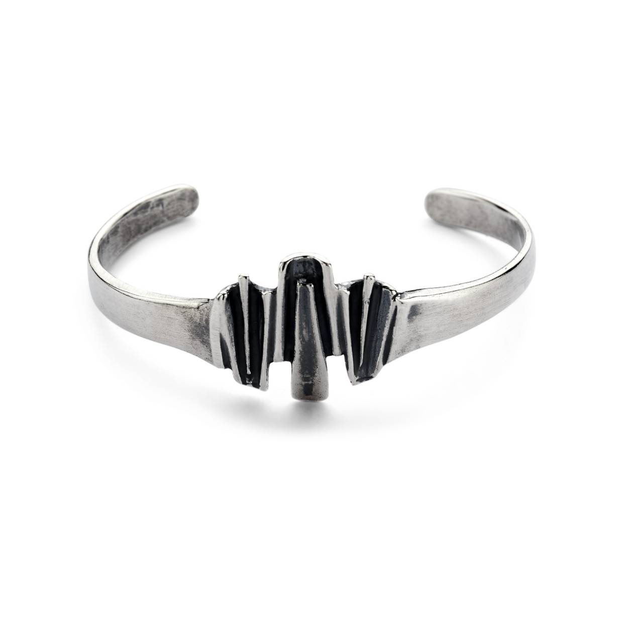Zilveren klem armband ontworpen door Harrie Lenferink