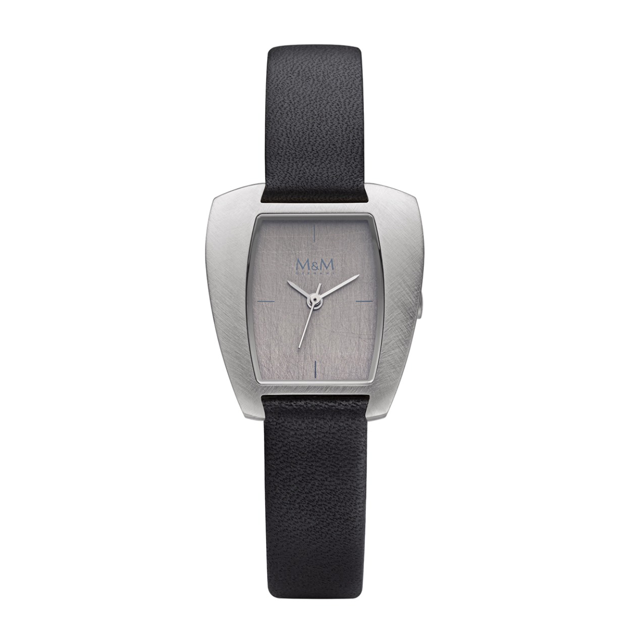 De horloges van het Duitse M&M zijn ontworpen door de creatieve inspirator George Plum, die ook de horloges van Alfex heeft ontworpen. Zijn idee van ontwerpen komt duidelijk terug in de horloges. Sinds 1974 ontwikkelt het Duitse bedrijf horloges met een uitstekende prijs-kwaliteit verhouding en worden volgens de laatste trends vervaardigd. Strakke lijnen en een glad ontwerp zijn kenmerkend aan de horlogelijn. De horloges van M&M zijn vervaardigd van roestvrij staal, zijn anti-allergisch en voorzien van een quartz uurwerk. De horloges van M&M hebben een harmonieus design met perfecte proportie in hoge kwaliteit en hebben een goed draagcomfort in een gemiddeld prijssegment. 