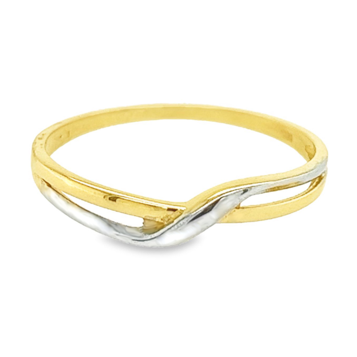 Deze bicolor gouden ring is ontzettend leuk! Het ontwerp is simpelweg erg leuk en makkelijk te combineren met andere sieraden. De ring is gemaakt van 14-karaats goud.