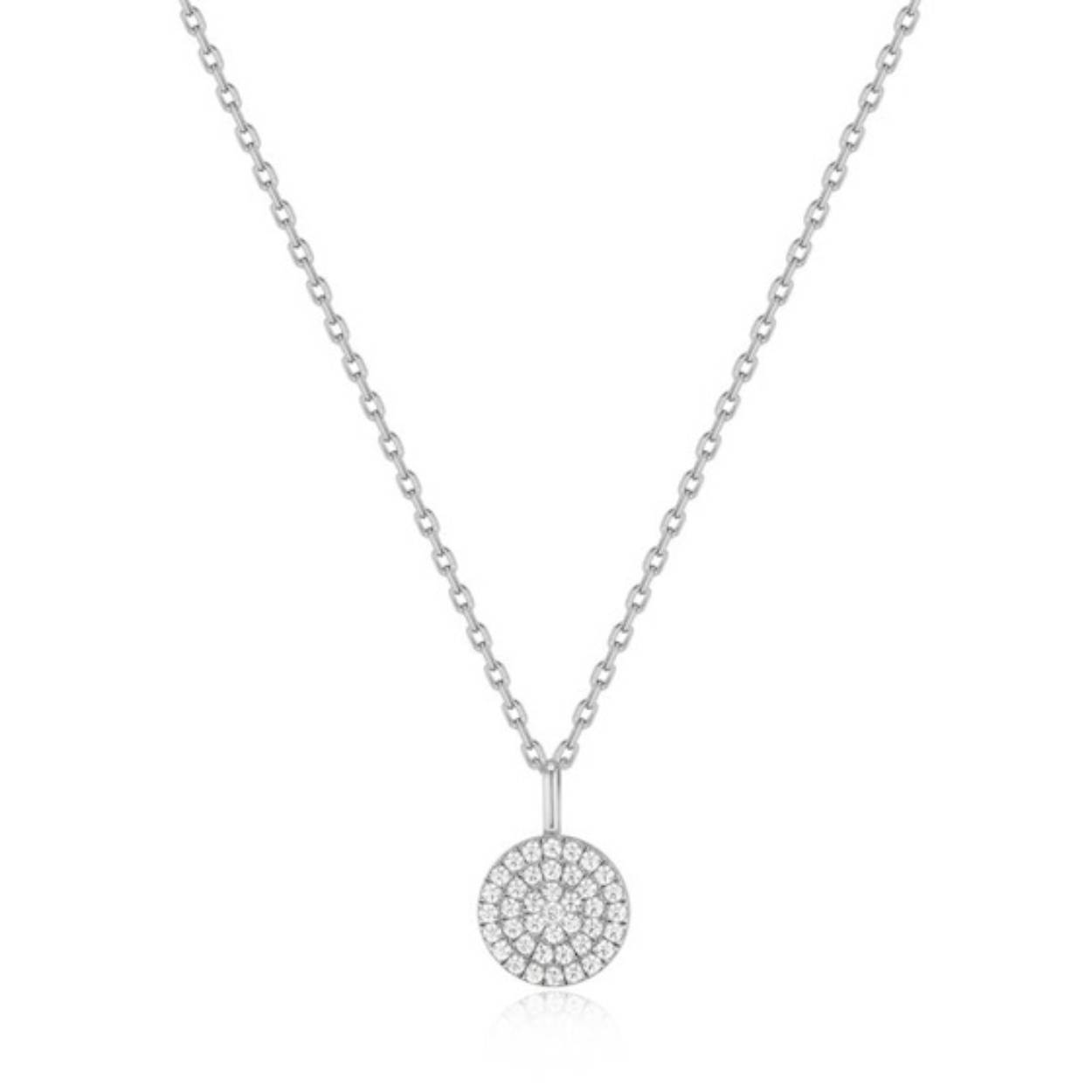 Glam Disc Pendant Necklace 
We hebben glamour naar een hoger niveau getild met deze ketting! De prachtige ronde hanger is omringd door glinsterende zirkonia's. Een statement piece op zich, maar ook perfect te combineren met meerdere kettingen.

HET MERK
Geïnspireerd door de laatste fashion trends is Ania Haie het toonaangevende sieradenmerk voor hoogkwalitatieve maar ook betaalbare zilveren sieraden, zonder op de kwaliteit in te leveren. Iedere collectie is gebaseerd op de laatste catwalktrends, waardoor Ania Haie snel tot hét sieradenmerk voor stijlbewuste consumenten is verkozen. Elk sieraad wordt ontworpen om te combineren met andere sieraden waardoor je je eigen look kunt creëren. Maar ook zijn Ania Haie sieraden opvallend genoeg om op zichzelf te dragen. Sieraden uit de Ania Haie collectie zijn altijd gemaakt van 925 zilver met een finish van rhodium of van 14kt goud.

SPECIFICATIES
- Glam Disc Pendant Necklace 
- Ketting
- 925 zilver gerodineerd
- Lengte verstelbaar: 40 - 45cm
- AH N037-03H