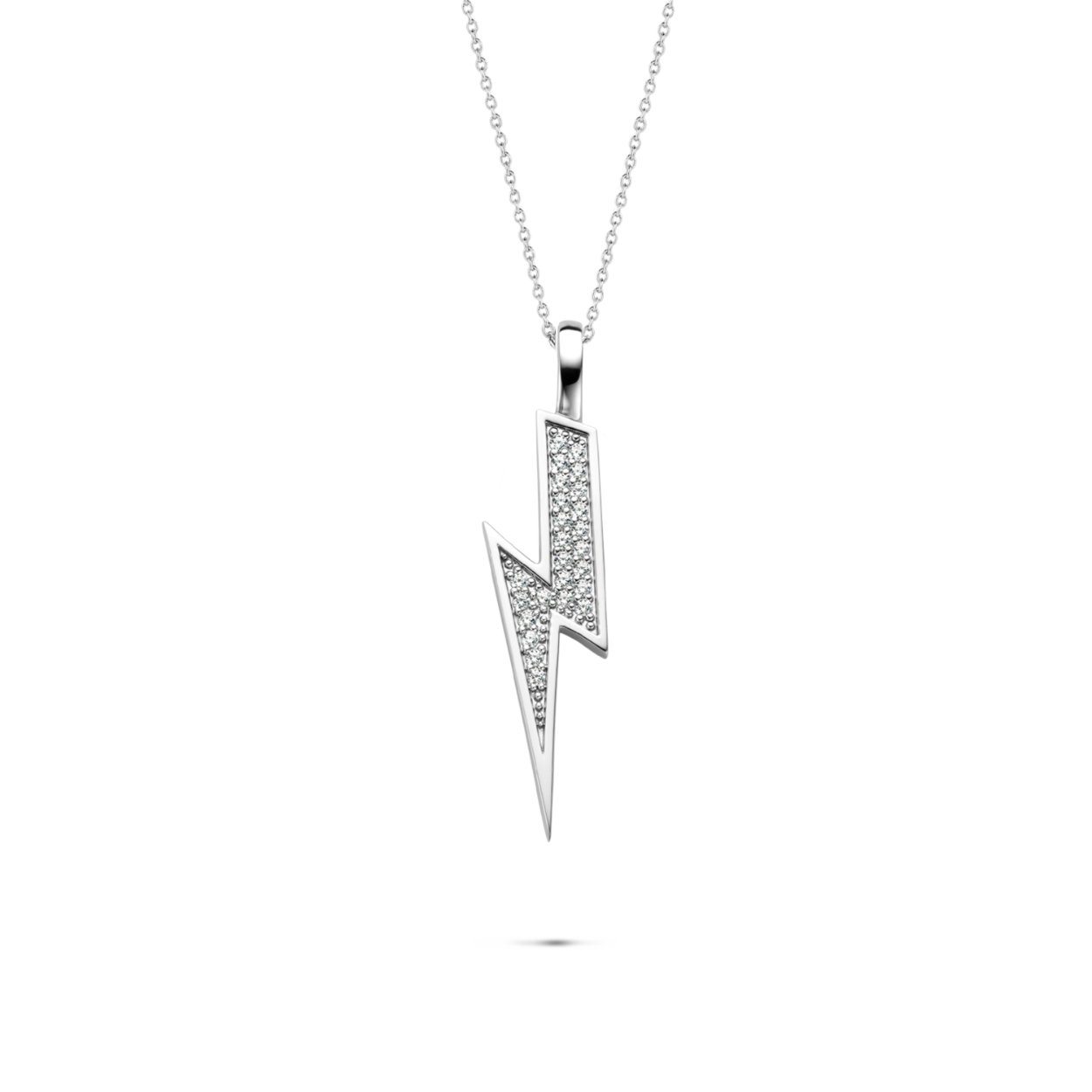 Deze TI SENTO - Milano zilveren pendant 6813ZI kenmerkt zich door haar bliksemschicht, versierd met een handgezet fonkelend pavé van cubic zirkonia steentjes. De pendant is gemaakt van 925 sterling zilver en heeft een laagje rhodium om het te beschermen en de glans te behouden. Of je het nu draagt aan een statement ketting, mixt met sterrenbeeld-pendanten of solo draagt; de pendant schittert in elke look.