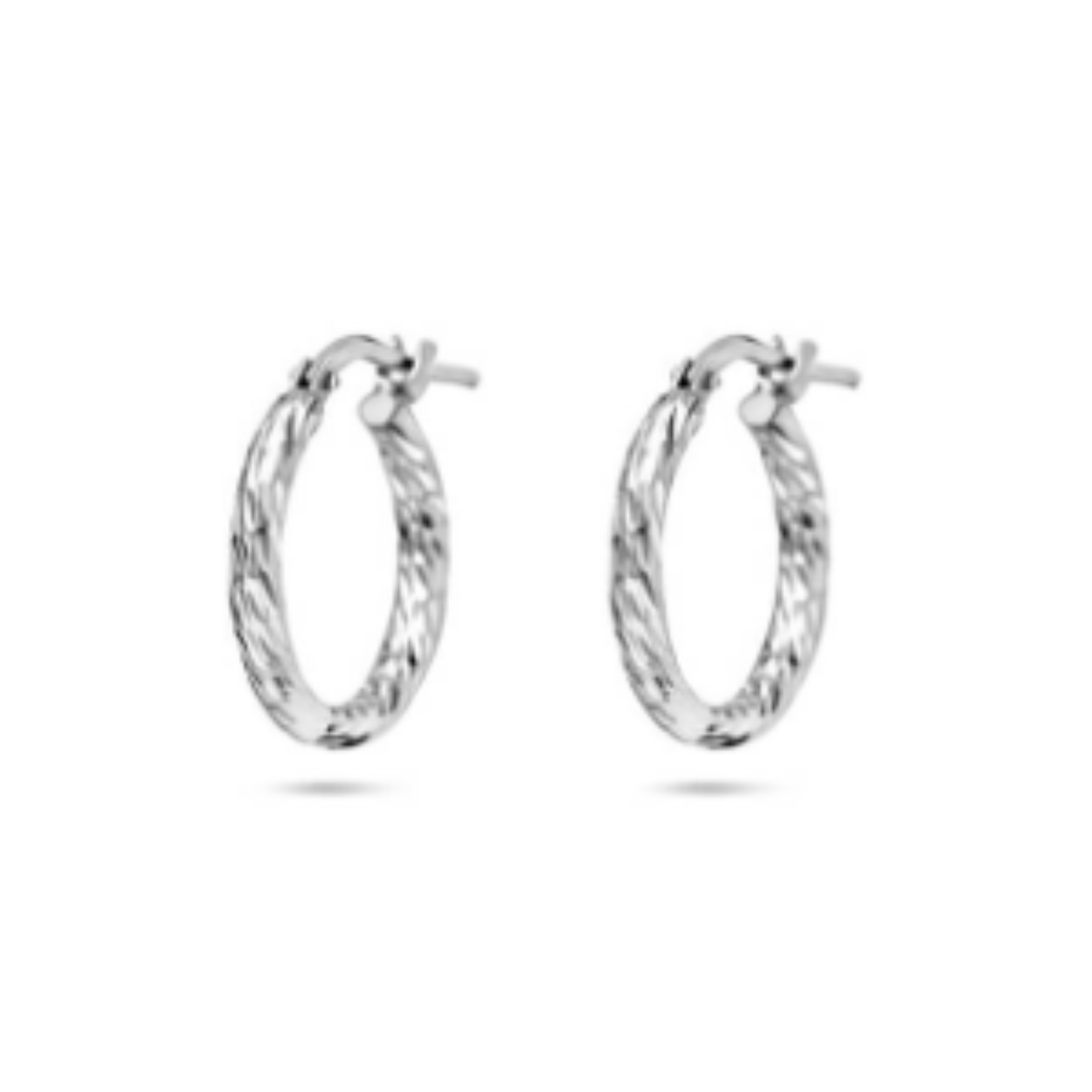 Gerhodineerd 925 zilveren klapoorringen met een dikte van 2mm.