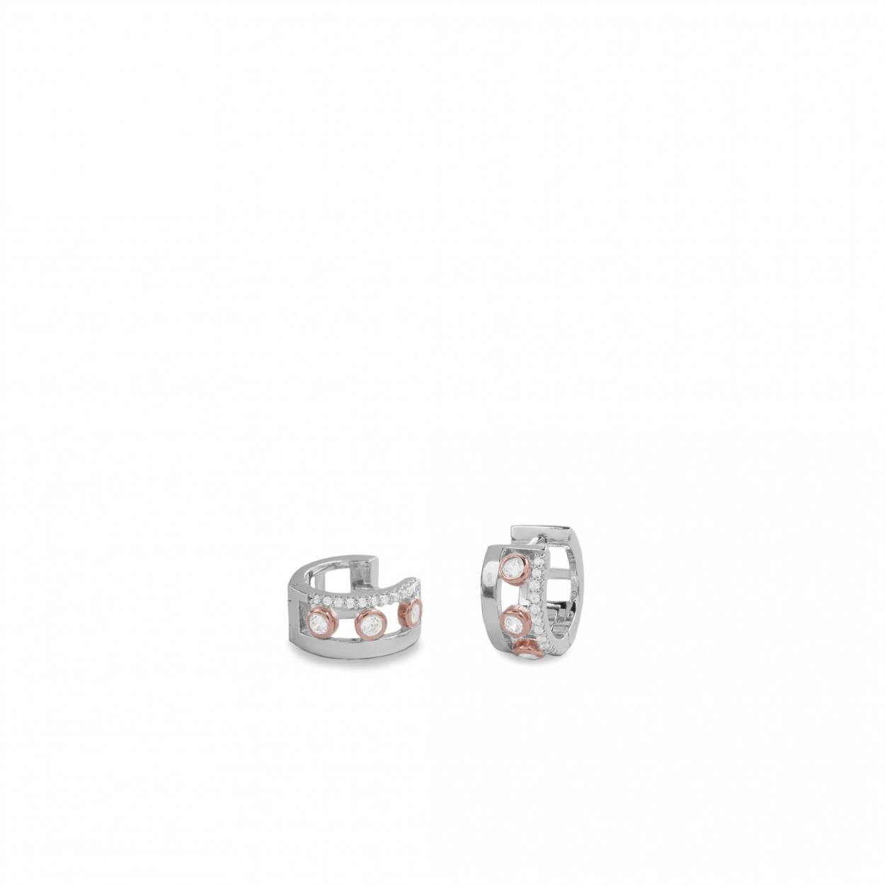 zilveren klapoorringen met zirkonia en rosévergulde details.
