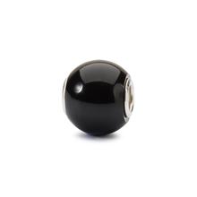 Zwarte onyx is de edelsteen van de concentratie. Het helpt je helder te denken en de juiste beslissingen te nemen.
