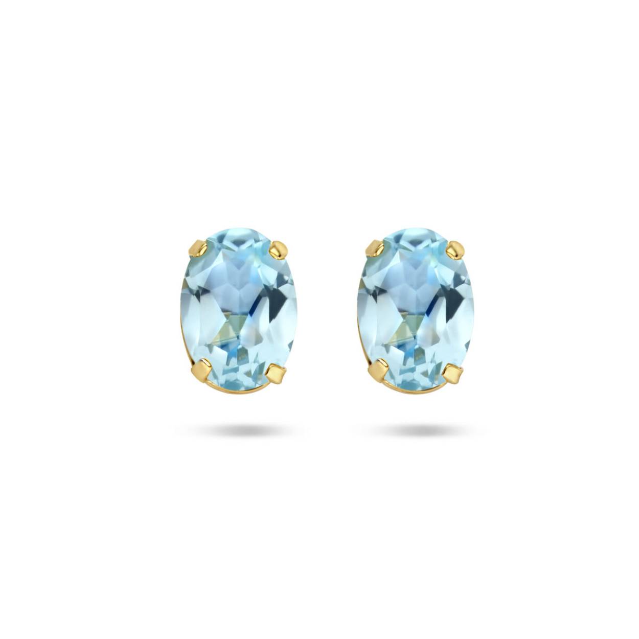 14k Geelgouden blauw topaas oorknoppen met een afmeting van 7x5mm. De blauw topaas stenen hebben een totaal steengewicht van 1.80ct (2x 0.90ct).&nbsp;