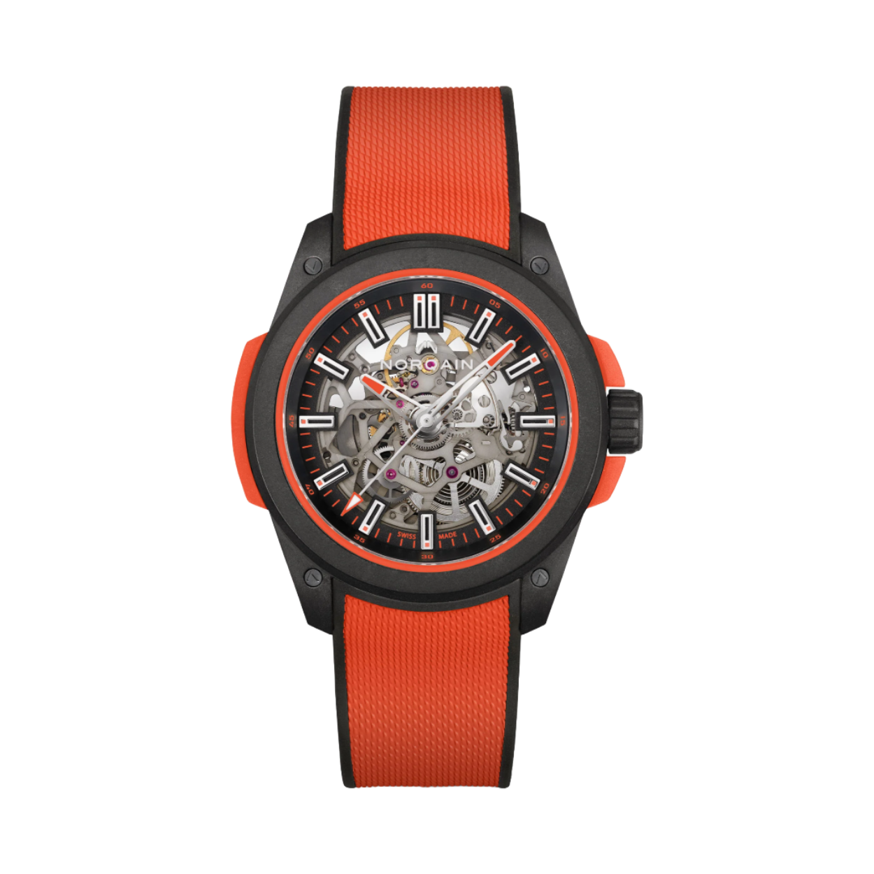 Elk Norqain horloge uitgerust met ETA of Sellita uurwerken wordt geleverd met een internationale fabrieksgarantie van twee jaar. Door lid te worden van de Norqainer club, kan deze garantie worden verlengd tot drie jaar.