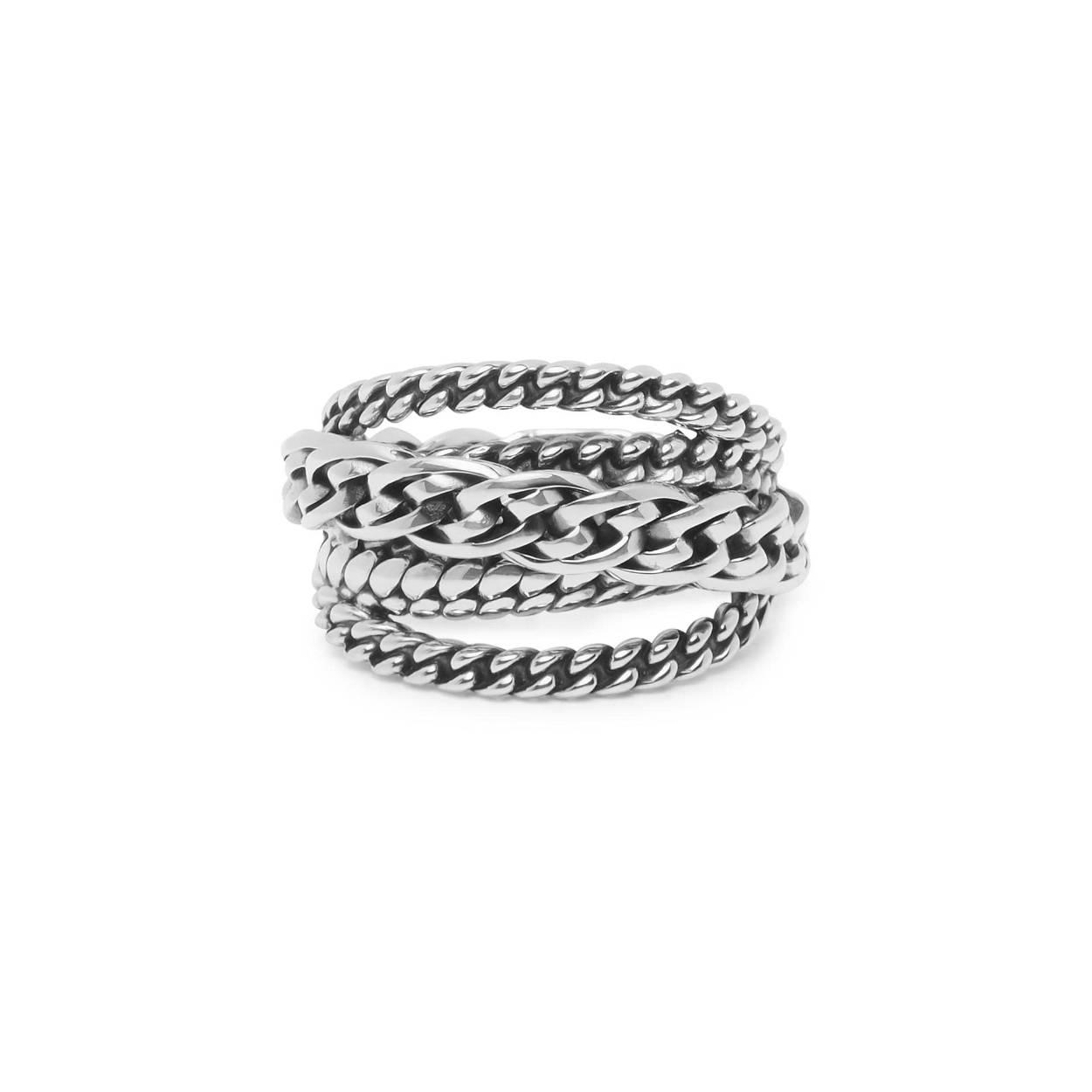 Deze trendy zilveren ring van Buddha to Buddha uit de Nathalie serie, is een handgemaakte echt zilveren ring van verschillende schakels. Deze Buddha to Buddha ring is gemaakt naar het model van de Buddha to Buddha Multi Chain Nathalie armband.