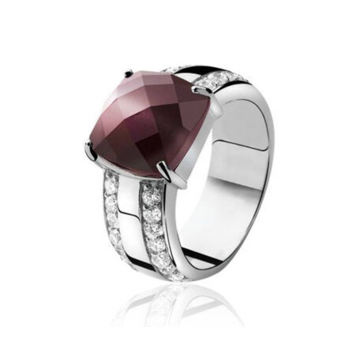 ZINZI zilveren ring met witte zirconia's en opvallende mooi geslepen aubergine cateye. Vervaardigd van eerste gehalte zilver (925) en met extra rodiumlaag voor een langdurige glans.
