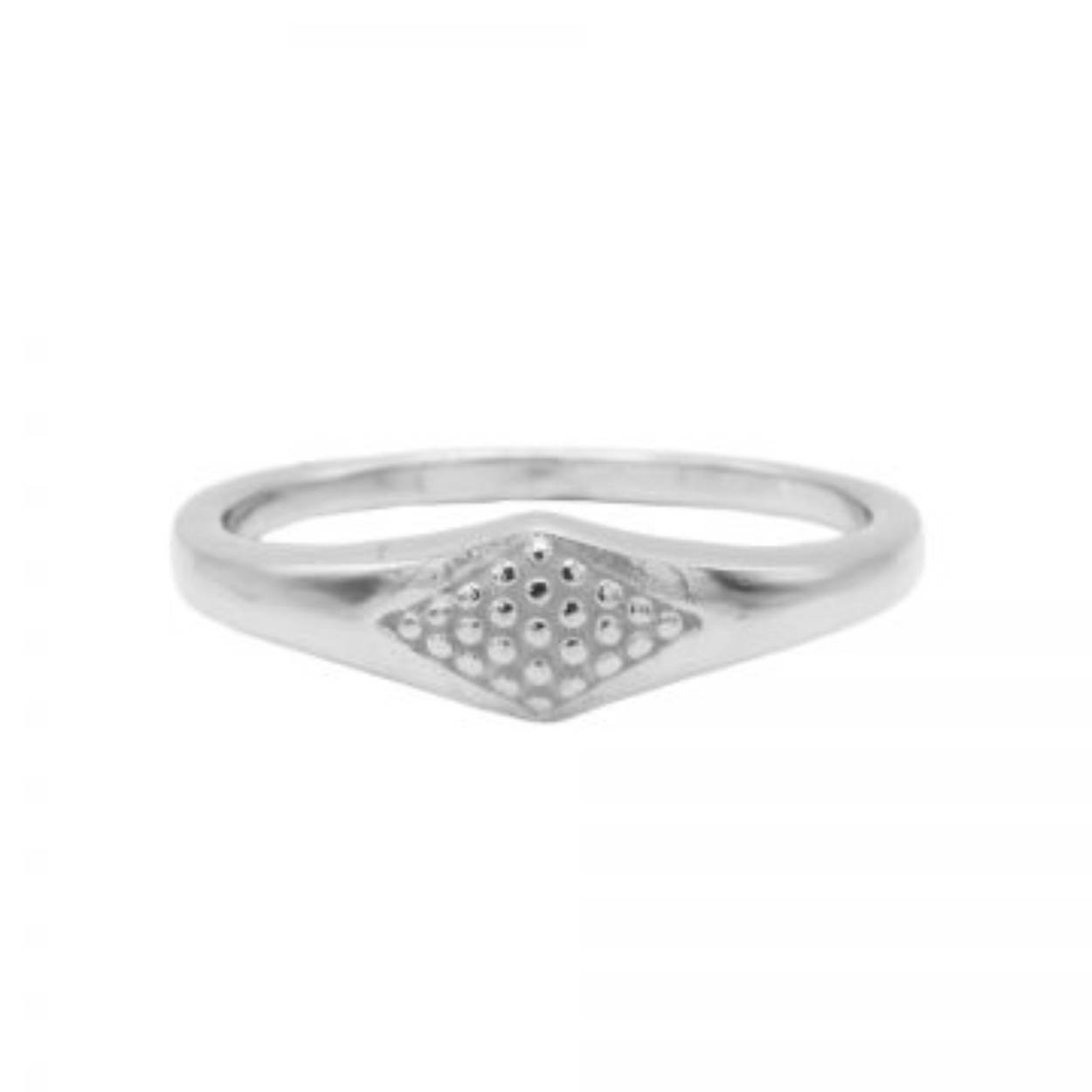 Dit is onze Ring Signet. Onze sieraden zijn verkrijgbaar in 925 sterling zilver of met een 14K gouden of rosegouden plating.