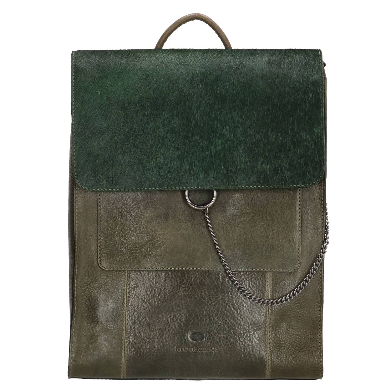Heerlijk je handen vrij met deze toffe rugzak uit de Mendoza collectie van Micmacbags op je rug! De tas draagt gemakkelijk op de rug aan de verstelbare schouderbanden door de gewatteerde achterkant, die ook een ritsvak bevat. Onder de overslag zit het voorvak en het hoofdvak met ritssluiting. Op de overslag is een stukje vacht bevestigd wat voor een uniek uiterlijk zorgt. In het hoofdvak bevinden zich vier creditcardvakken, een groot insteekvak, een klein insteekvak en twee pennenhouders. Heb jij straks deze toffe rugzak op je rug?

Micmacbags laat zich inspireren door verschillende landen en culturen. De Mendoza collectie van Micmacbags heeft stoere westernsferen en is gemixt met de stijl van een manage. De tassen van Micmacbags worden gemaakt van runderleer, waardoor de tassen een natuurlijke uitstraling hebben.

De eigenschappen van deze rugzak zijn:
Overslag met druksluiting
Voorvak
Hoofdvak met ritssluiting
Vier creditcardvakken
Groot insteekvakje
Twee pennenhouders
Ritsvak op de achterzijde 
Handvat
Twee verstelbare schouderbanden 