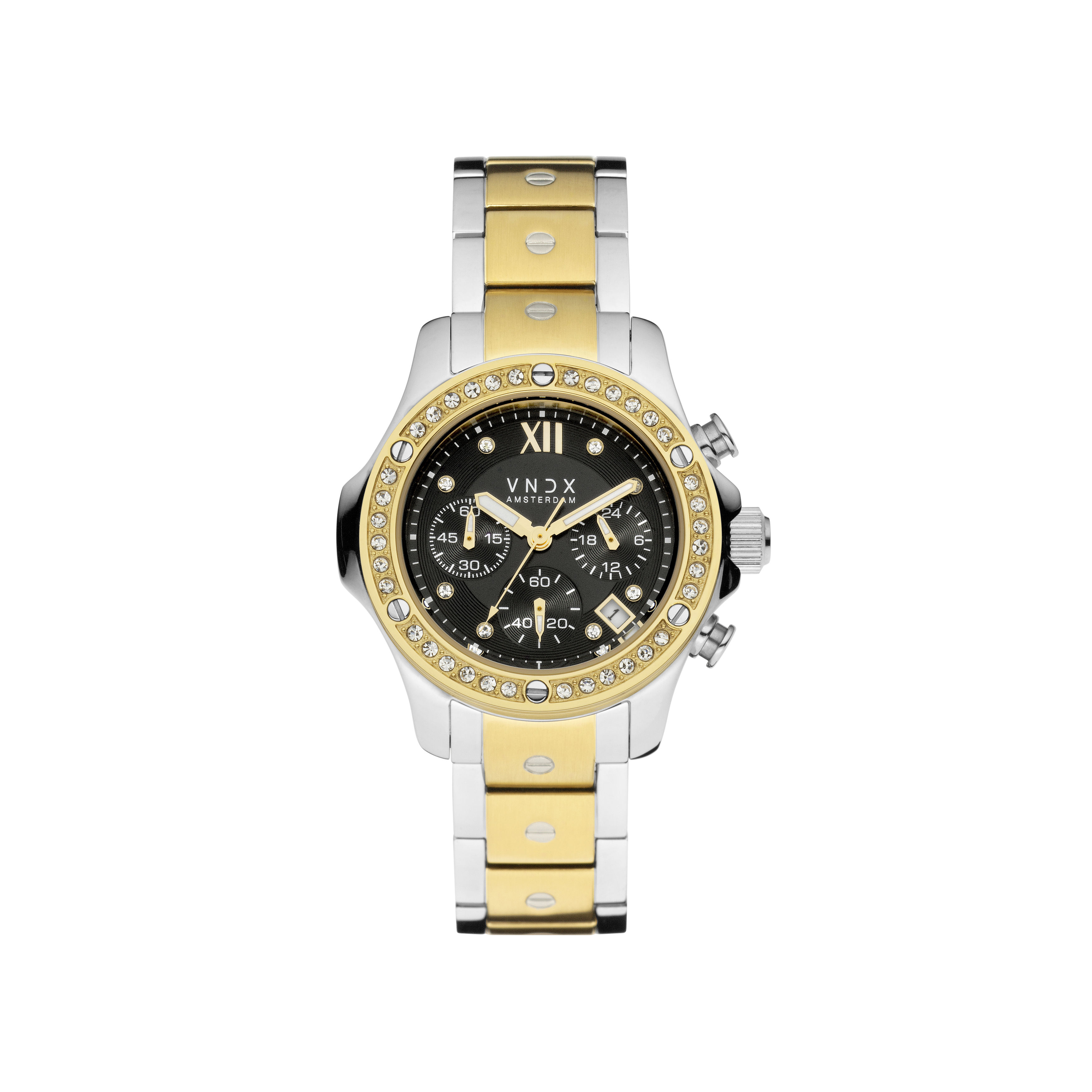 Shine, shine, shine! Het horloge dat gemaakt is om te shinen. Haar stevige zilver gouden kast is voorzien van een Swarovski lunette. Zo sta jij in het middelpunt van de belangstelling. Achter haar sprankelende wijzerplaat bevindt zich een sterk uurwerk. Het uurwerk is multifunctioneel en is voorzien van, een stopwatch, een 24-uursklok en een datum aanduiding. Haar tweekleurige band heeft stevige schakels die uitkomen op een eenvoudig sluitende vlindersluiting. Het leven is een feest, geniet ervan, schitter als een ster. Never too late!