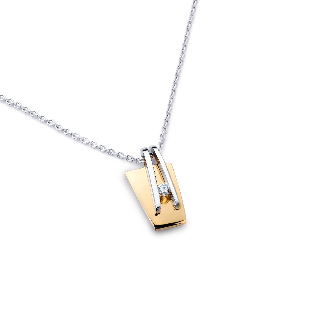 R&C hanger Galla, model 52 met 0.08crt diamant, briljant geslepen. in de diamant kwaliteit si/river 
 (exclusief collier)

Ook leverbaar als
- Ring 
- creolen 
- slavenband