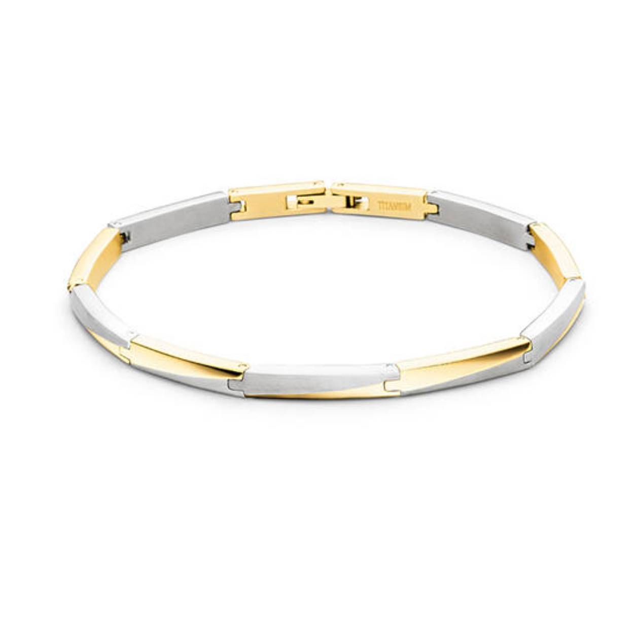 Boccia Titanium 03059-02 Armband
Deze unieke titanium armband van Boccia Titanium is een mooie toevoeging aan je sieradencollectie! Wat deze titanium armband uniek maakt, is dat er glanzende goudkleurige en zilverkleurige rechte schakels aan elkaar verbonden zijn via de onderkant. Hierdoor wordt het een soepel armband. Combineer de bicolor armband met het bijpassende bicolor collier en de bicolor oorbellen voor een complete look. De lengte is 21cm.

HET MERK
Boccia Titanium is het titanium merk van Nederland, dat zijn oorsprong in Duitsland vindt en is opgericht in het jaar 1992. Ontwikkeld door internationale ontwerpers. Alle titanium componenten van de BOCCIA TITANIUM collectie zijn gemaakt van 99,7% puur titanium; het bijzondere materiaal. Het is licht in gewicht, neemt de temperatuur van de huid aan en is zeer huidvriendelijk. Bovendien is het corrosie- en temperatuurbestendig.

SPECIFICATIES
- Armband 03059-02
- Puur titanium
- Bicolor
- 21cm