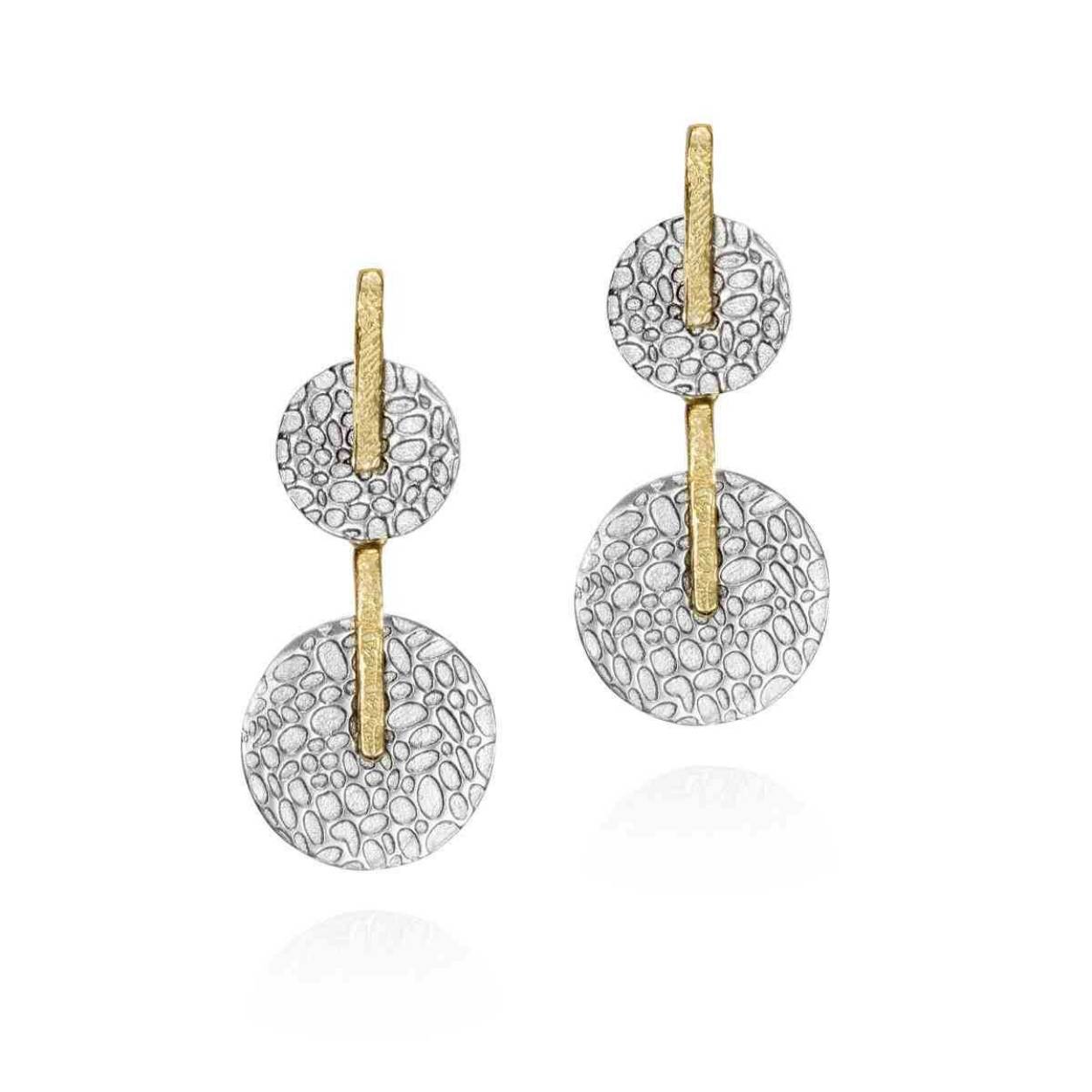 Jorge Revilla oorhangers zilver met 18 krt. goldplated 'Kymbal' 30 mm