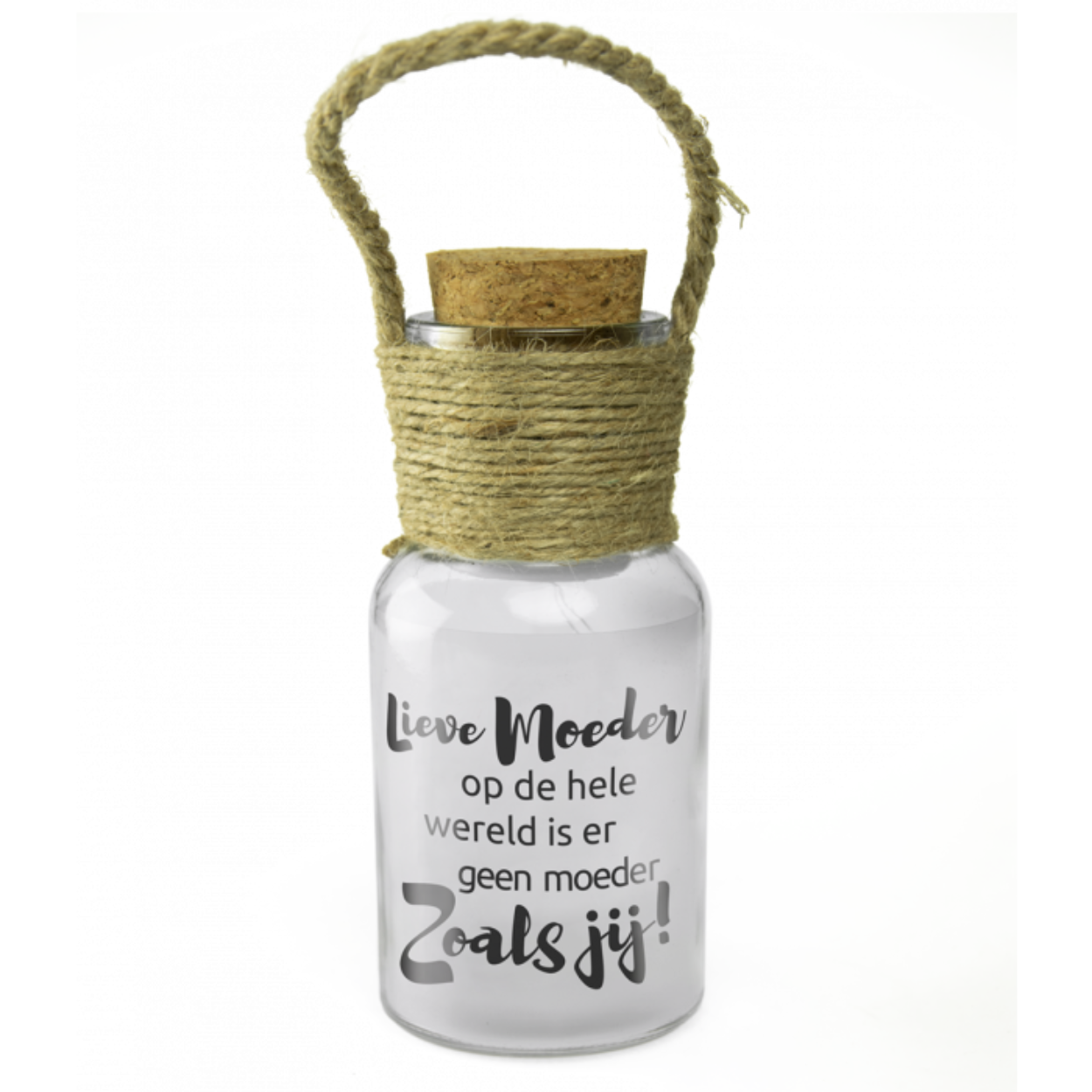 Deze prachtige star lights van Paper Dreams werken op een klein batterijtje en deze zijn ook al inbegrepen! Elke star light heeft een speciale boodschap die oplicht door middel van een ledlampje zodra je het product aanzet met de knop onder de dop. De big star lights zijn ongeveer 15 centimeter hoog met een diameter van 6,5 centimeter, terwijl de little star lights ongeveer 8,5 centimeter hoog zijn met een diameter van circa 5 centimeter.