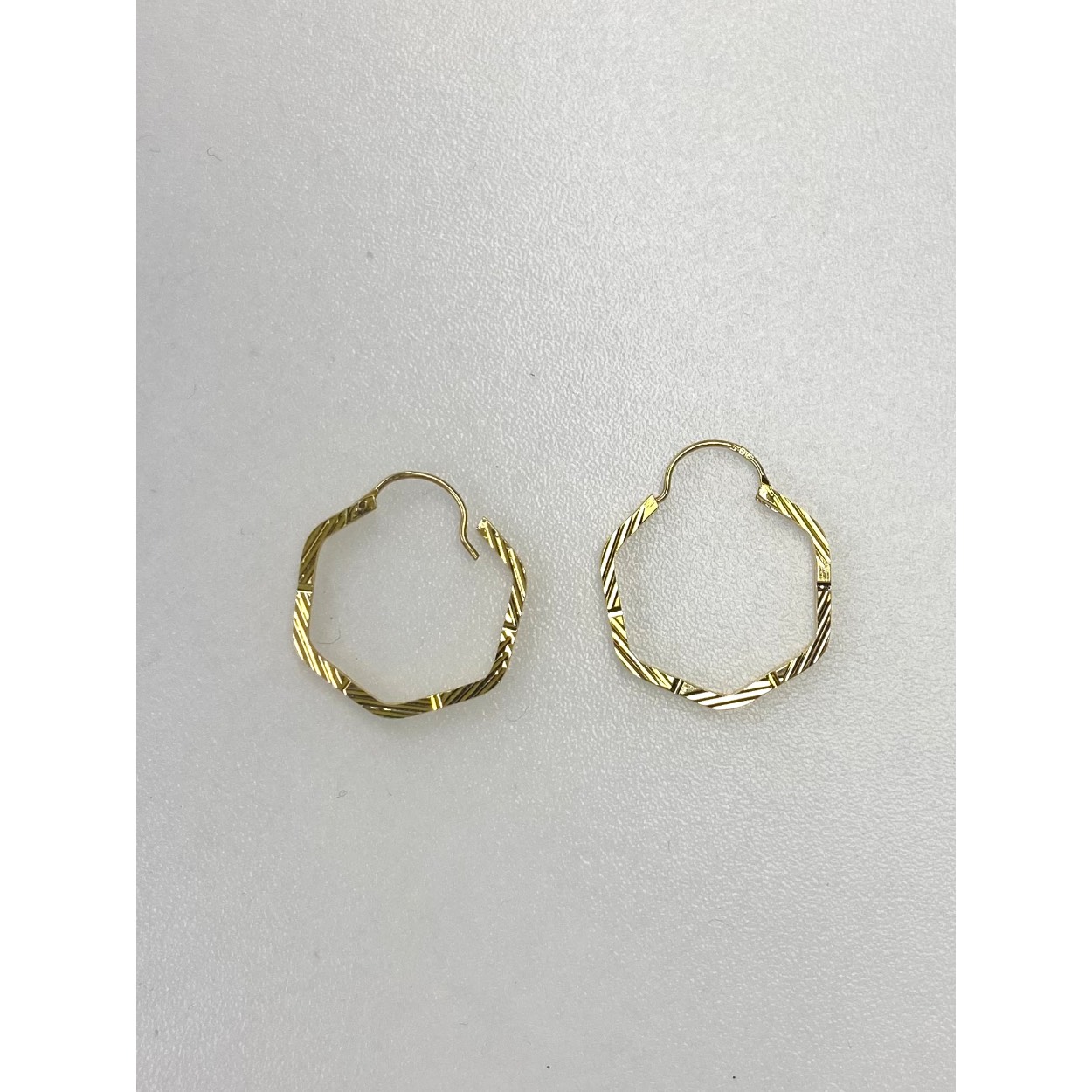 Gouden oorring 