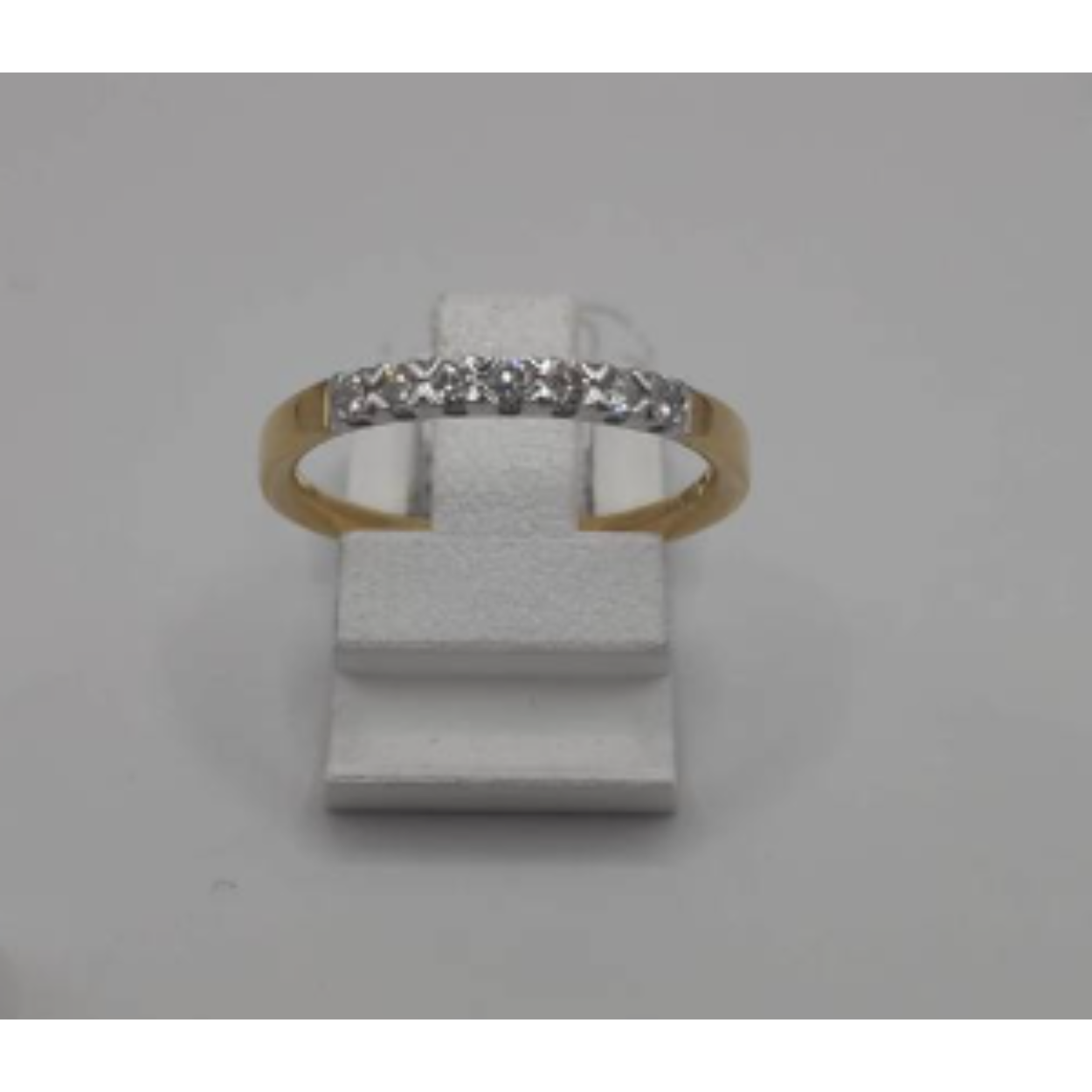 Gouden ring met diamanten 0,2