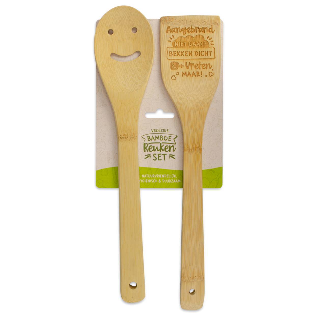 De spatel en lepel in de keukenset van uw keukengerei groothandel, zijn gemaakt van stevig, duurzaam bamboe. De keukenset is daarmee dus een 100% natuurproduct. Dit betekent dat elke spatel en lepel uniek zijn in kleur en tekst. De keukensets die u van uw keukengerei groothandel ontvangt, kunnen dus enigszins afwijken van de foto’s die u op onze website en in onze webshop ziet.