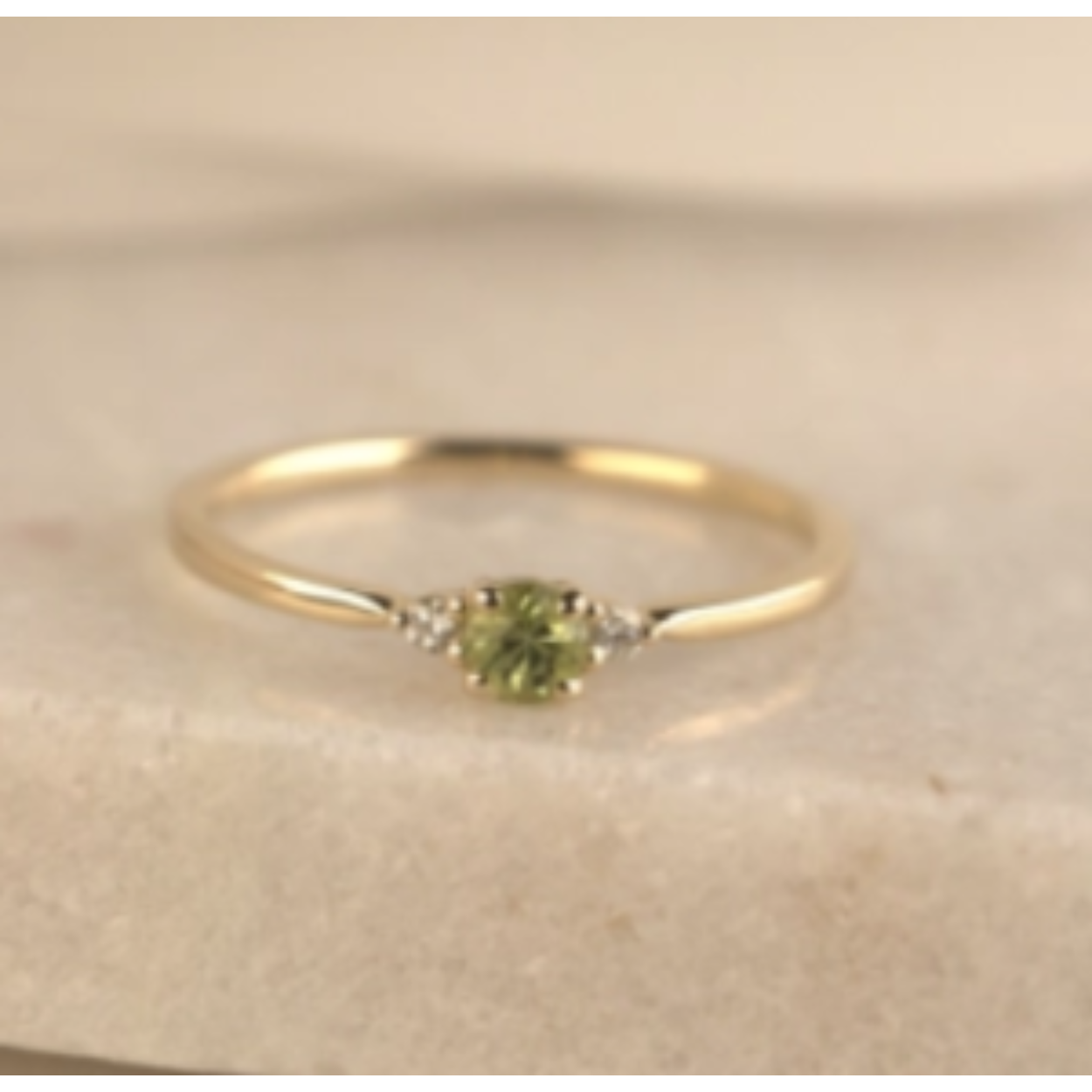 gg bril Mia 0.03 H/S1 +peridot 18
