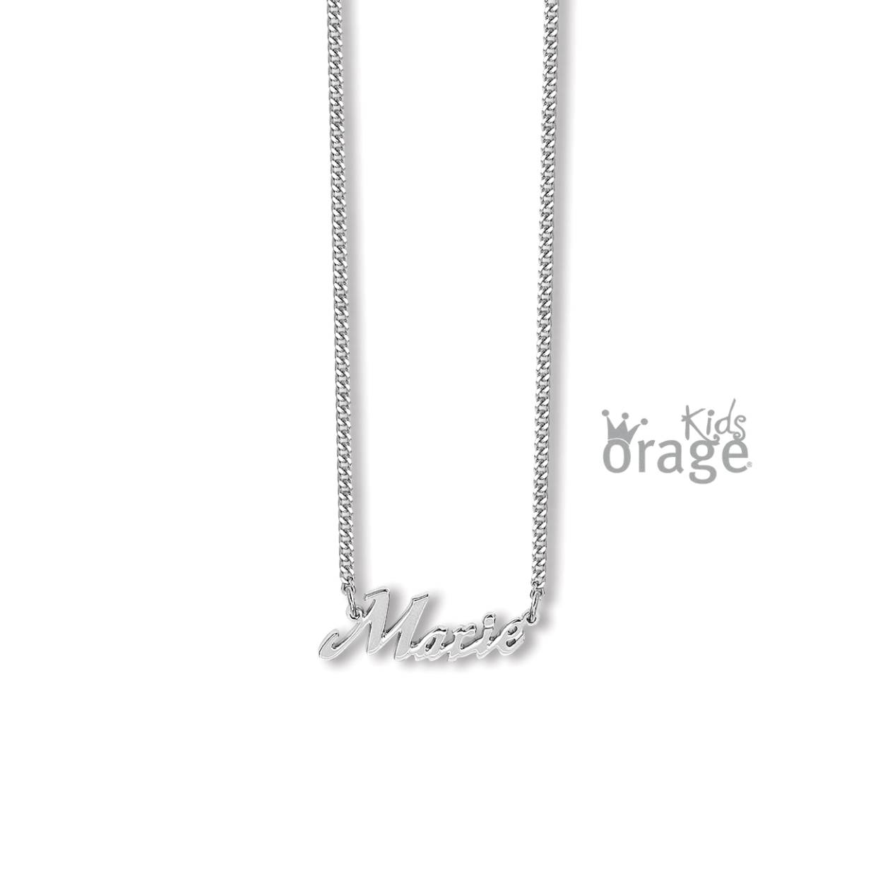 Naamketting van het merk Orage kids.
Verkrijgbaar in verschillende uitvoeringen. 
De prijs voor goudkleurig of rosékleurig is duurder. 