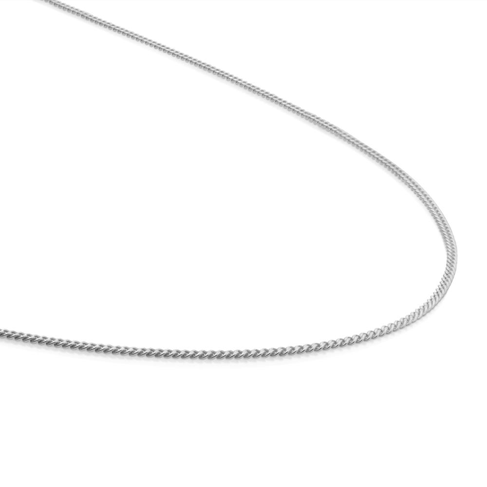 Geef je alledaagse accessoires een update door het toevoegen van onze kettingen. Al onze kettingen zijn geschikt voor de verschillende soorten pendanten. Kies welke ketting je wilt en bouw van daaruit verder door te mixen en matchen tot het sieraad dat jij wilt.

Geschikt voor alle soorten pendanten

925 zilver - rhodium plating
1,4mm breed
Beschikbaar in de lengtes: 50, 60, 70, 80 en 90 CM