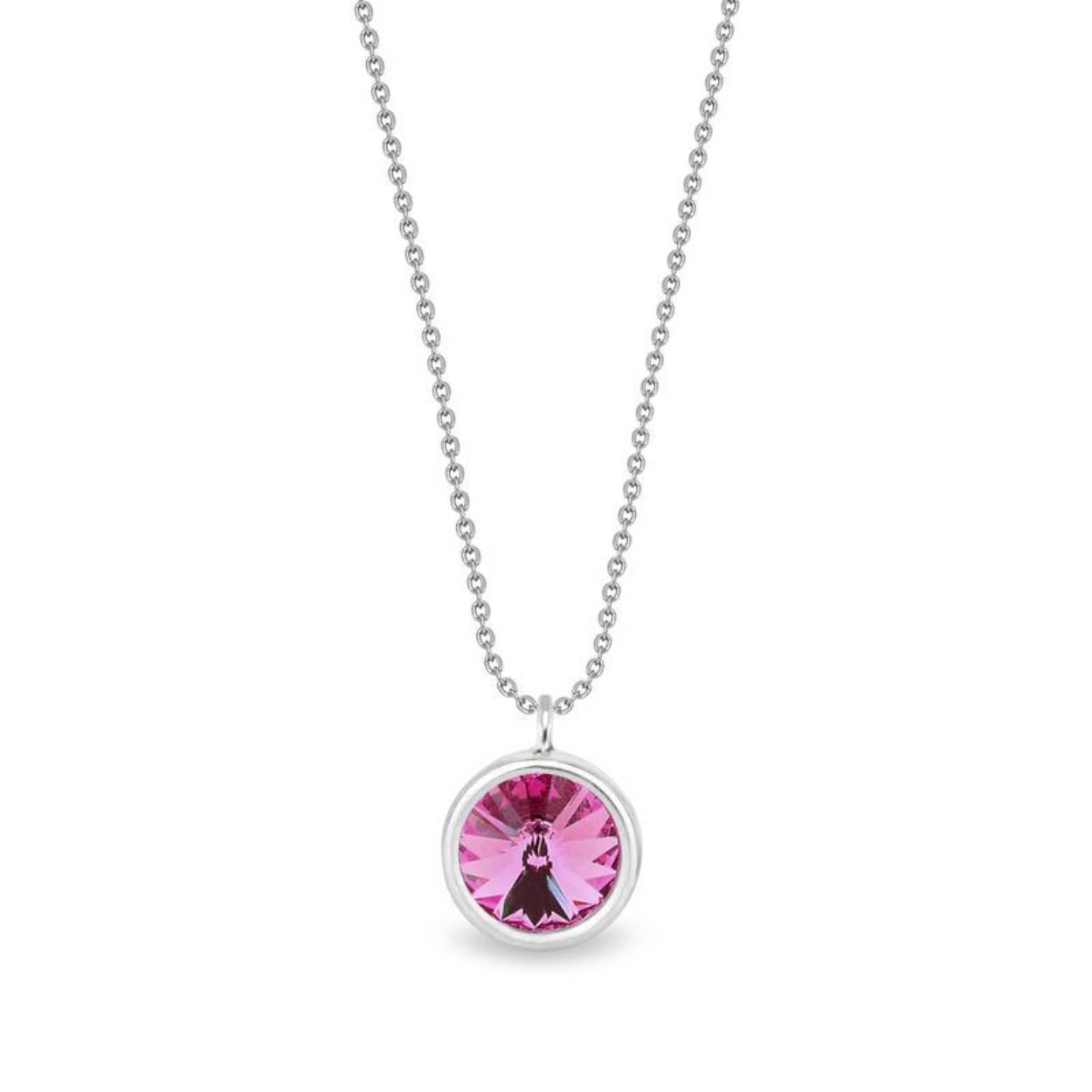 Maak je looks compleet met deze prachtige Birthday Necklace van SPARK Jewelry voor dames. De kleur Rozenkwarts staat voor de maand Oktober.

Mooie zilveren anker schakel ketting met zilveren hanger met een roze, facetgeslepen Swarovski kristal (ø6mm) waar achter een rond zilveren plaatje zit. Aan het einde van de ketting hangt roze facetgeslepen Swarovski kristal.
De necklace is gemaakt van 925 sterling zilver. Om een mooie glans te behouden zijn alle sieraden van Spark gerhodineerd.

Maak je look helemaal af door te combineren met de Earrings. Spark Small Bonbon Birthday Studs Rozenkwarts KR1122SS29R.