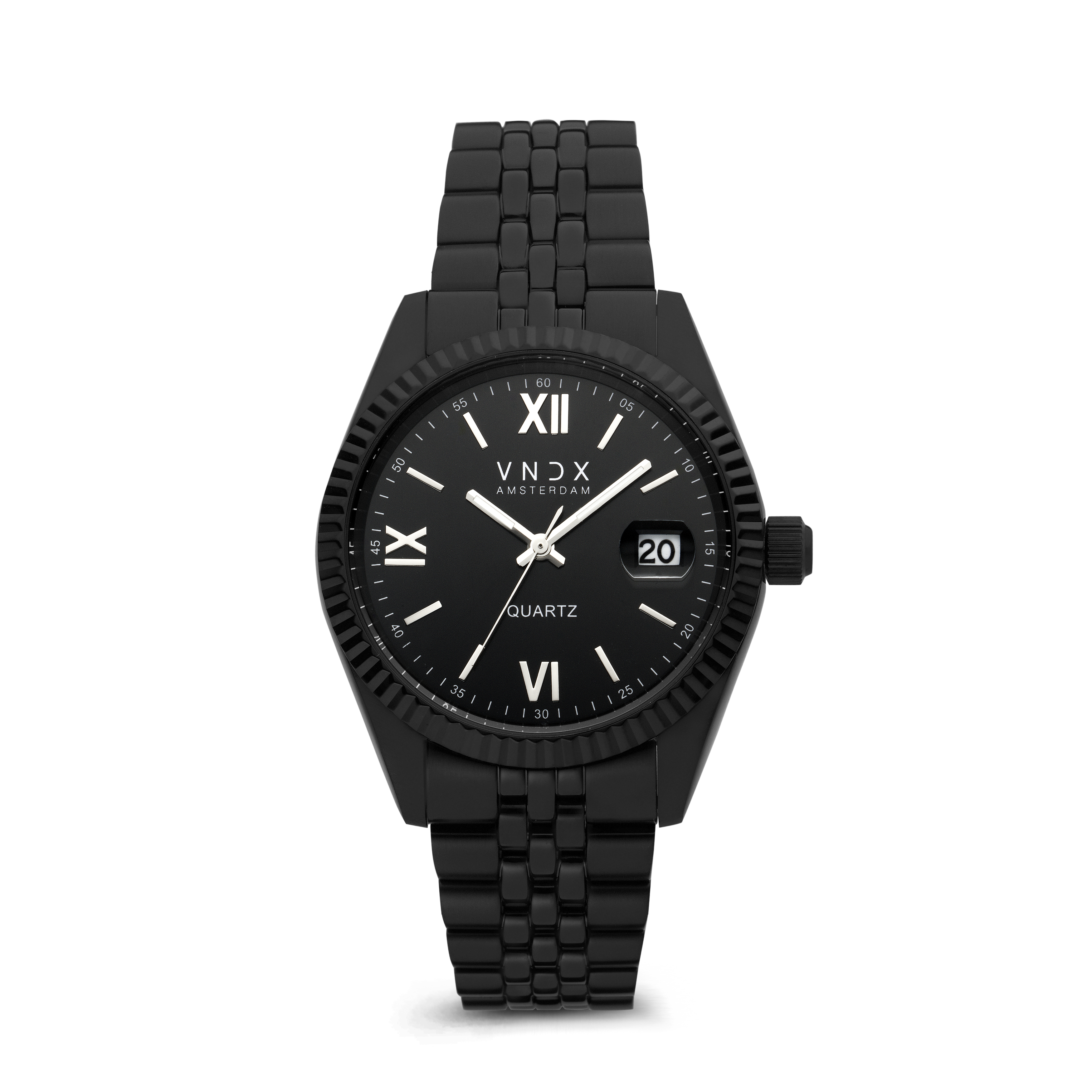 De Dare Devil XL Zwart, het horloge dat tot in detail is gemaakt om op te vallen. De diameter van haar kast is 40 mm kwaliteit en daarmee een eyecatcher om je pols. Met de stoere zwarte roestvrijstalen schakelband kun je de Dare Devil perfect aanpassen op jouw polsmaat, zo ben jij één met je horloge.

Haar klassieke design zorgt ervoor dat je Dare Devil laat zien waarvoor je staat. Wanneer je haar van dichterbij ontdekt, zie je de stoere zwarte wijzerplaat, voorzien van een zilveren index met datumaanduiding. Zo ben jij nooit te laat voor je feestje, afspraak of deadline.

Ben jij een Dare Devil die houd van feestjes of nachtelijke avonturen, ook dan zal de Dare Devil het perfecte horloge voor je zijn. Jouw Dare Devil is voorzien van lichtgevende wijzers, die zorgen voor een “Glow in the dark” effect. Zo zorgt je Dare Devil ervoor dat jij Never too late bent!

Wees jezelf, Creer je eigen stijl en kies je eigen pad! Just be a Dare Devil, It’s Never Too Late!
