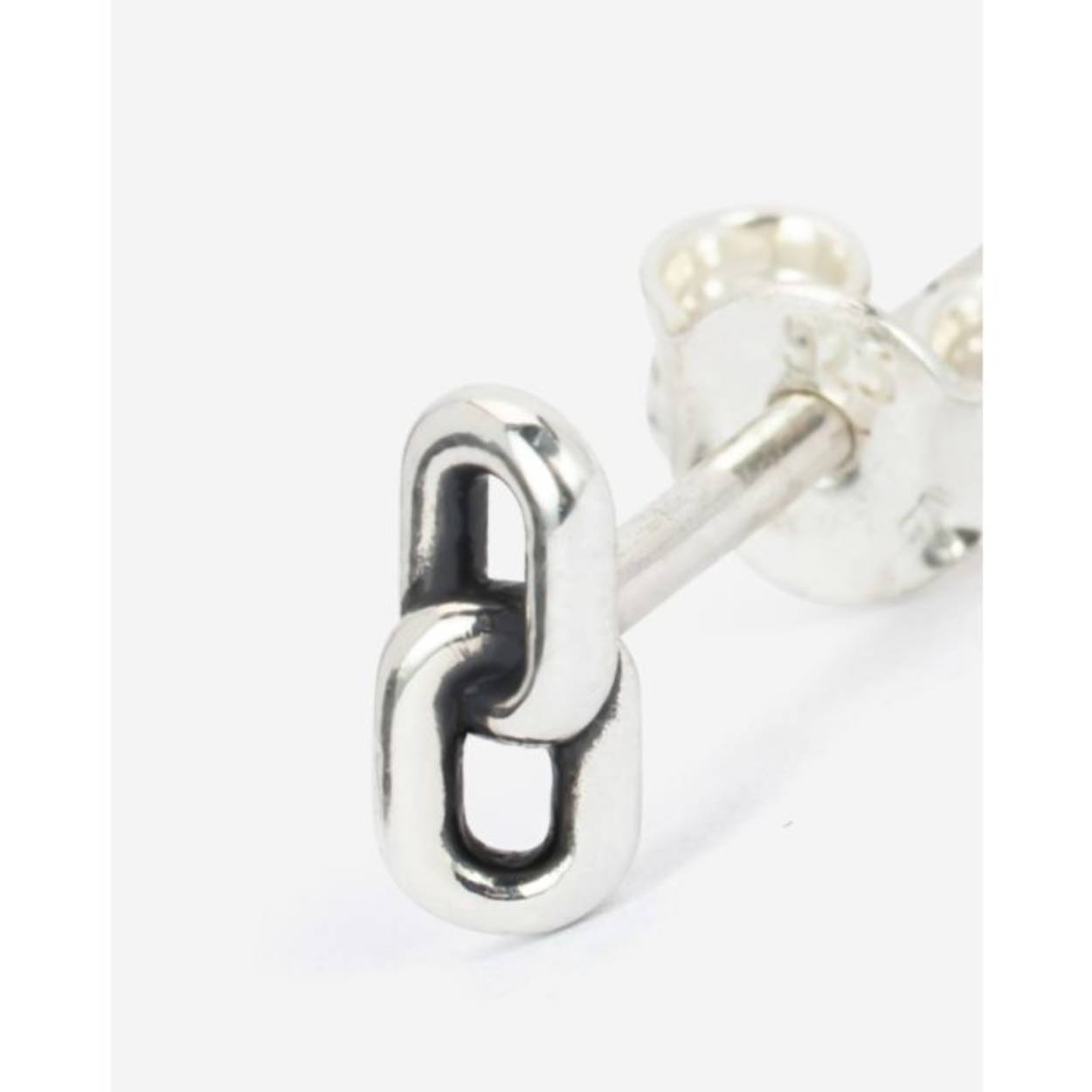 Stacking stud double link 