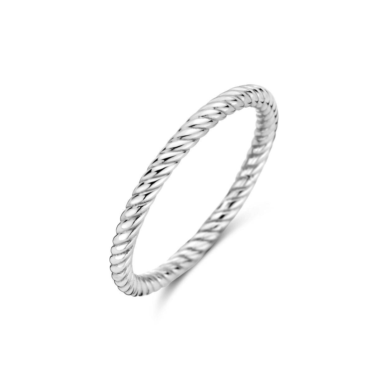 Moments biedt een basis zilveren sieradencollectie. De collectie bestaat uit tijdloze sieraden met fashion twist, de sieraden zijn draagbaar voor elk moment van de dag. Alle sieraden zijn vervaardigd van de hoogste kwaliteit sterling zilver en alle zirkonia stenen zijn met de hand gezet. 