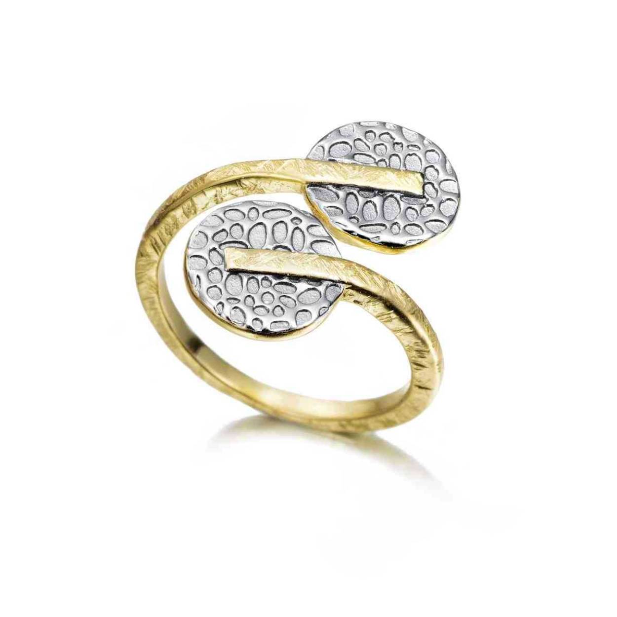 Jorge Revilla ring zilver 18 krt. goldplated model 'Kymball'
Maak de set compleet met de bijpassende armband en het bijpassende collier