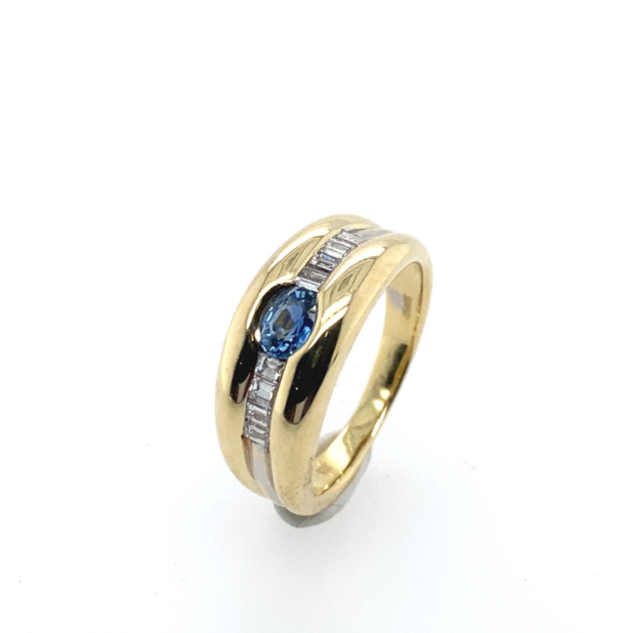 gouden ring met saffier en diamant