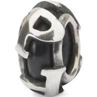Dit is een kraal van Trollbeads met de naam: P Stopper. Deze kraal is gemaakt van sterling zilver.