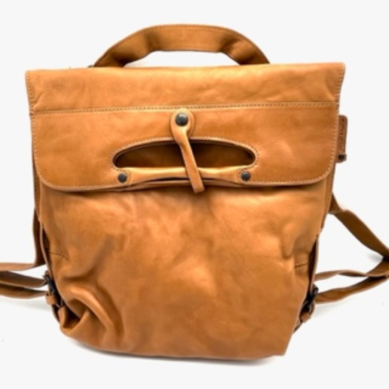 Afmetingen:
Hoogte 29cm x breed 33cm x diep 10cm