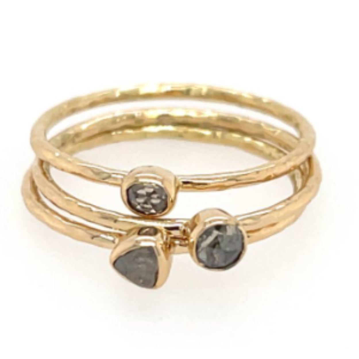 GEEL GOUDEN 14kt ROOS GESLEPEN DIAMANT, RINGSCHEEN LICHT GEHAMERD, MAAT DIAMANT ONGEVEER 3 MM PER STUK