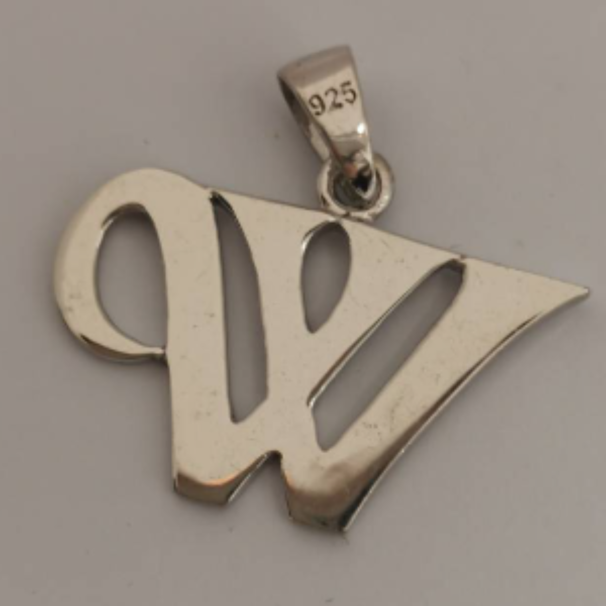 Zilveren hanger letter W 