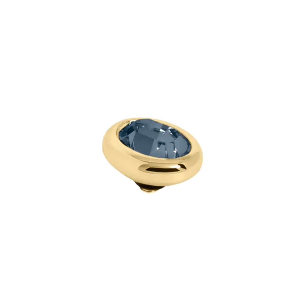 Het Melano Twisted Oval steentjeis een sprankelend steentje met een ovale vorm. Dit steentje is fantastisch om te gebruiken in een ring stack. De zetting is vervaardigd uit edelstaal en het steentje zelf uit zirkonia.