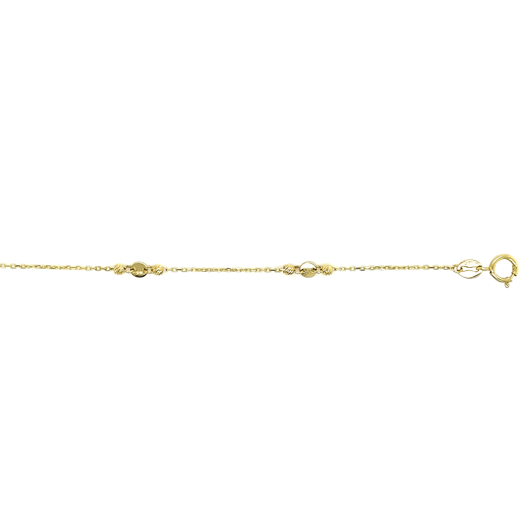 Deze 14-karaats geel gouden armband heeft een subtiele uitstraling. Het armbandje is anker geschakeld en deze schakel wordt onderbroken door kleine plaatjes en bolletjes. Armband GAS166WRSM is een setje met collier GCS166WRSM.
