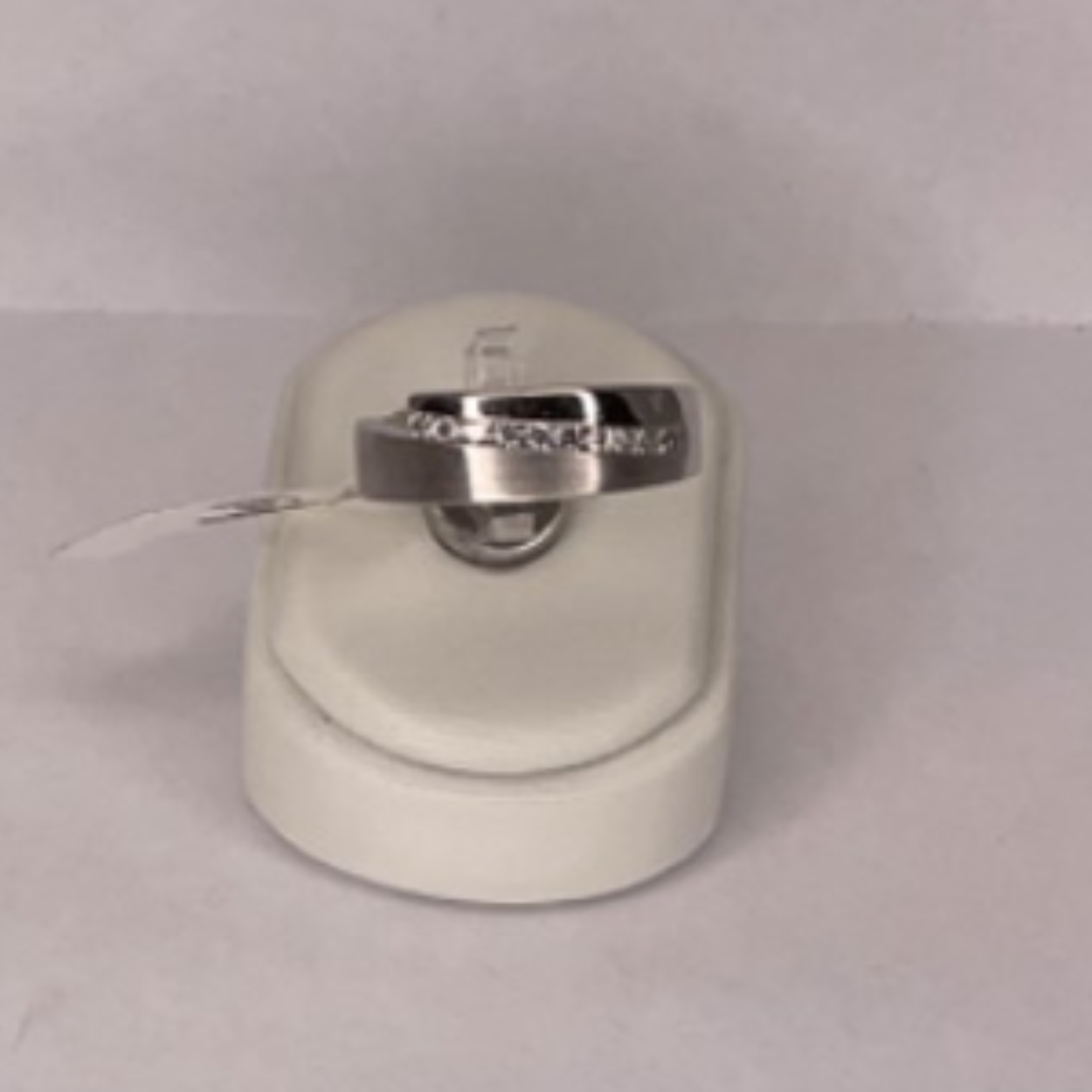 Zilveren ring mat glans met rij zirkonia 
