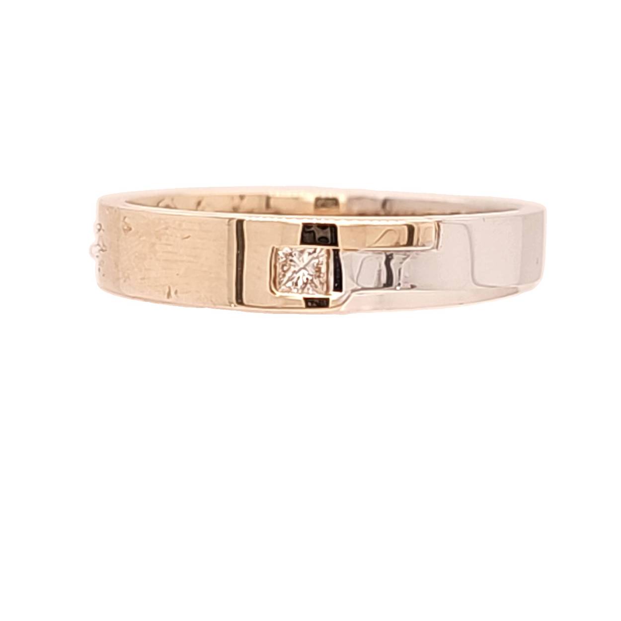 Geelgouden en witgouden ring met diamant 0,06