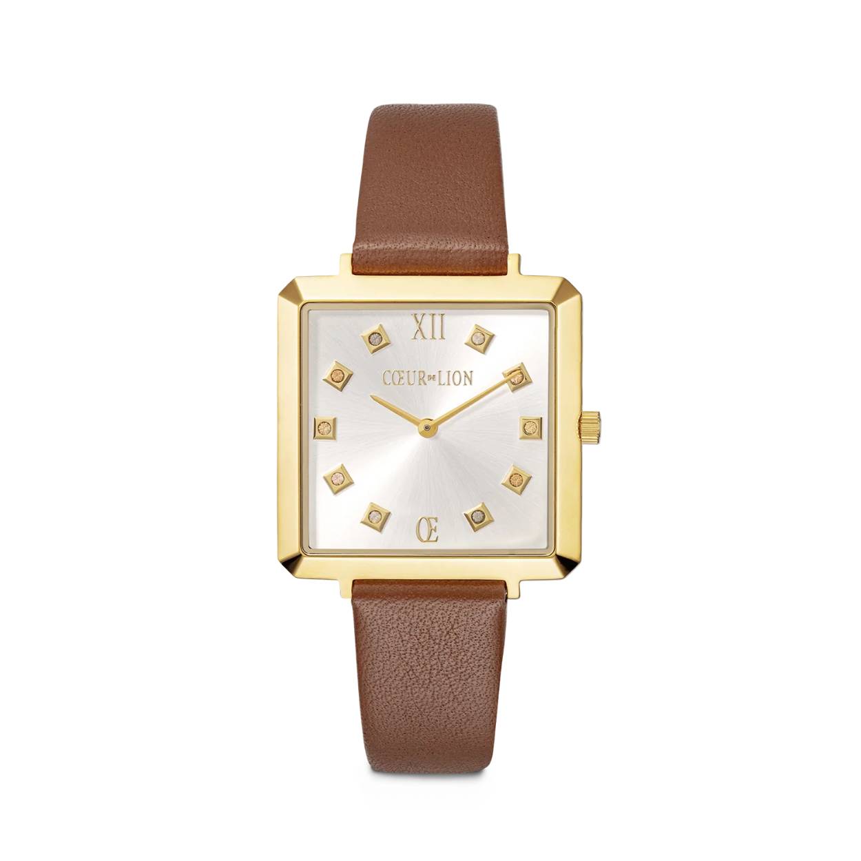De Iconic Cube Watch heeft een klassieke combinatie van een geelgouden kast met een glinsterende wijzerplaat en een elegante bruine leren band. Dit maakt het dameshorloge het perfecte accessoire voor elke gelegenheid en voegt een vleugje extravagantie toe aan elke outfit.