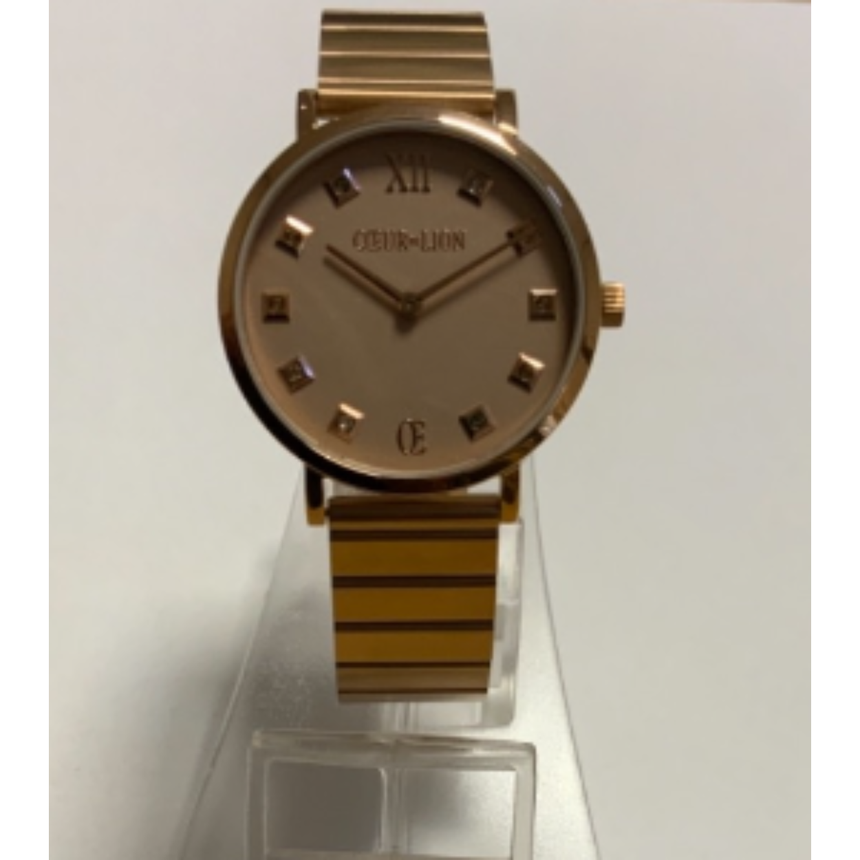 Coeur de Lion horloge quartz rose 7611/72-1640 rosékleur met rosékleurige plaat en witte steentjes.