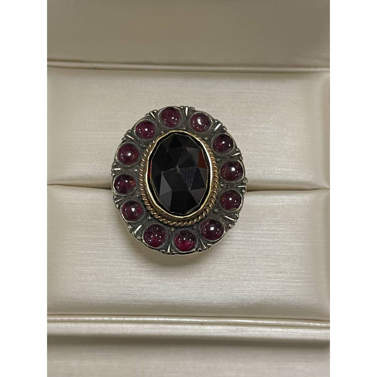 VINTAGE 14 krt gouden ring granaat gezet in zilver