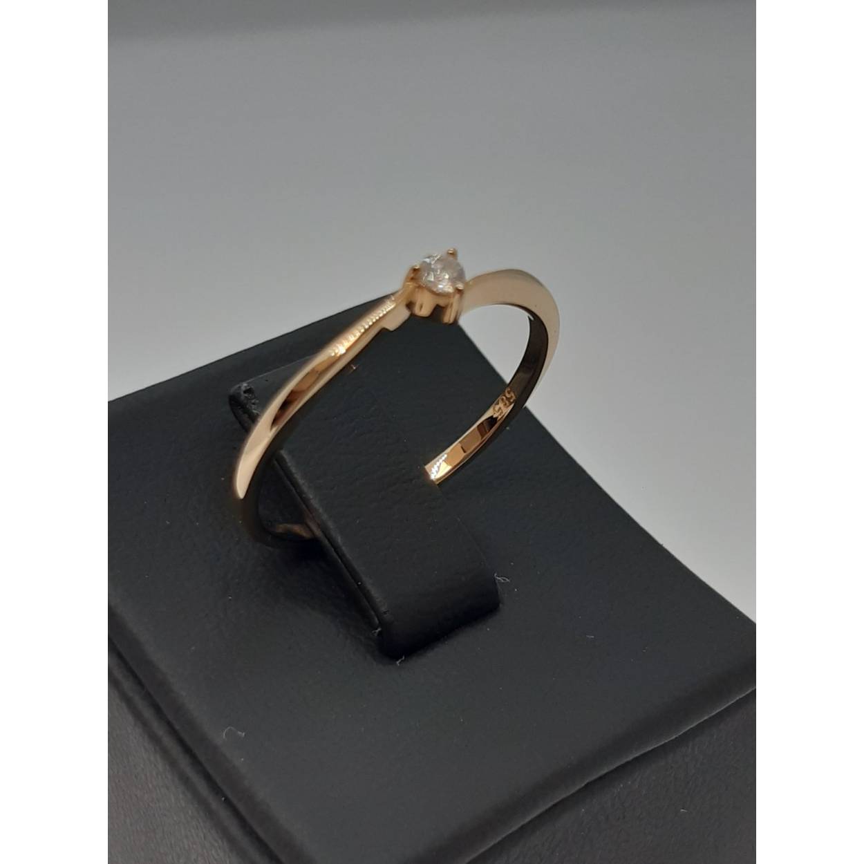 gouden ring met diamant sten 